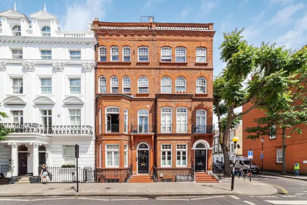 Chic Chelsea Apartment Steps From Kings Road London Exterior photo